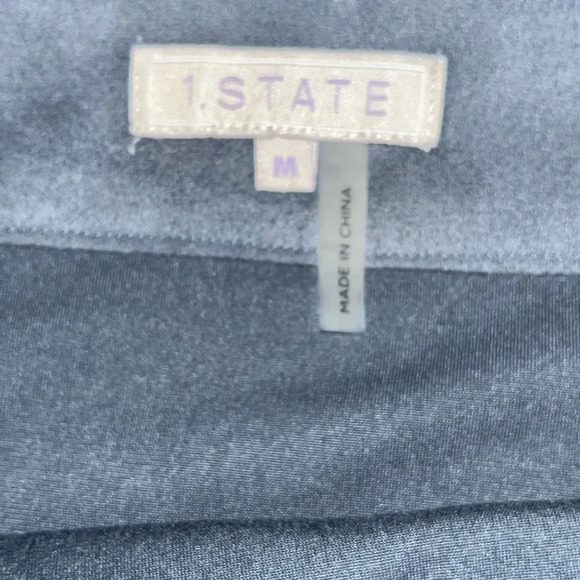 1 State size M faux suede grey mini skirt EUC - Picture 3 of 13